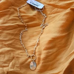 NWT Gorjana Alice Sunburst Oval Necklace